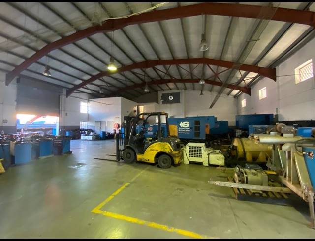 1,111M² WAREHOUSE TO LET IN PAARDEN EILAND